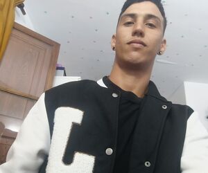 Yanis