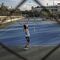Se busca gente para jugar a Tenis.